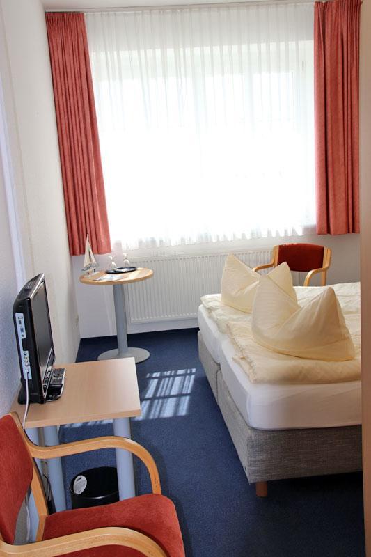 Hotel Garni Meeresgruss Сасниц Екстериор снимка